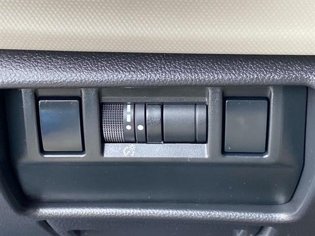 2025 Subaru Forester Base