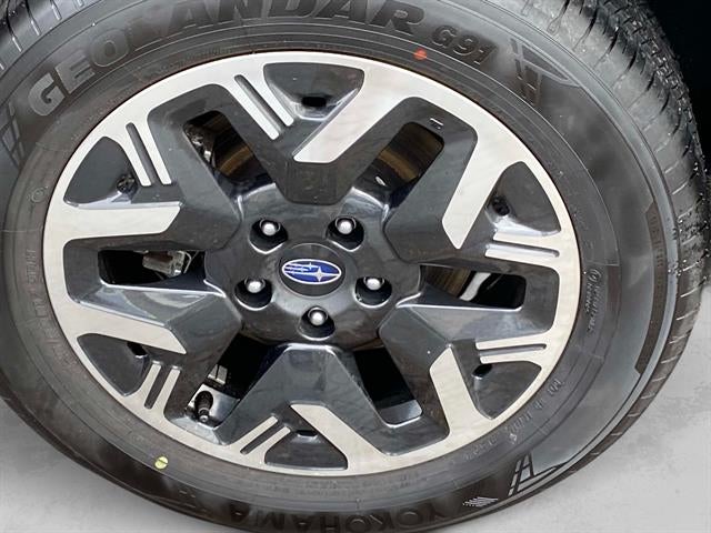 2025 Subaru Forester Base