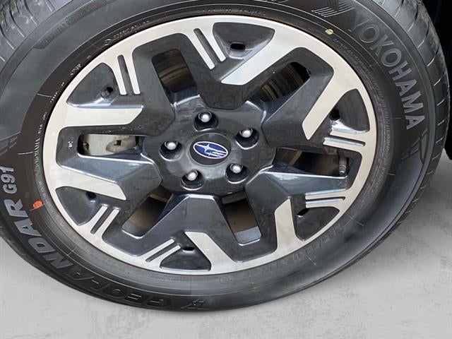 2025 Subaru Forester Base