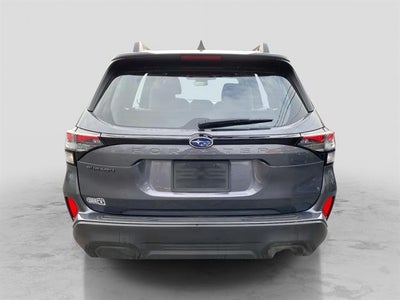 2025 Subaru Forester Base