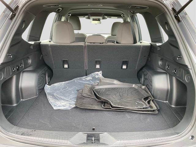 2025 Subaru Forester Base