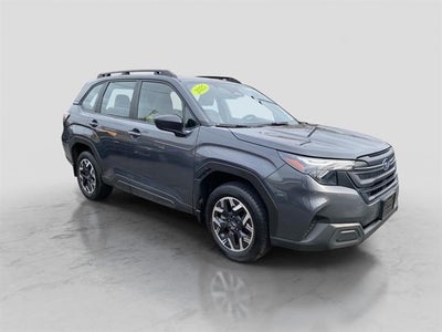 2025 Subaru Forester Base
