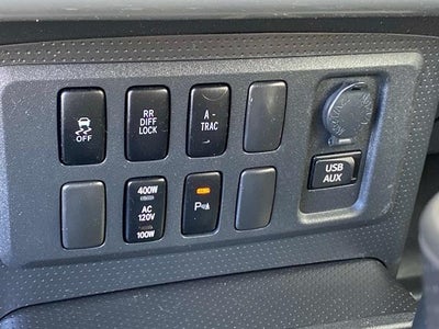 2014 Toyota FJ Cruiser Base