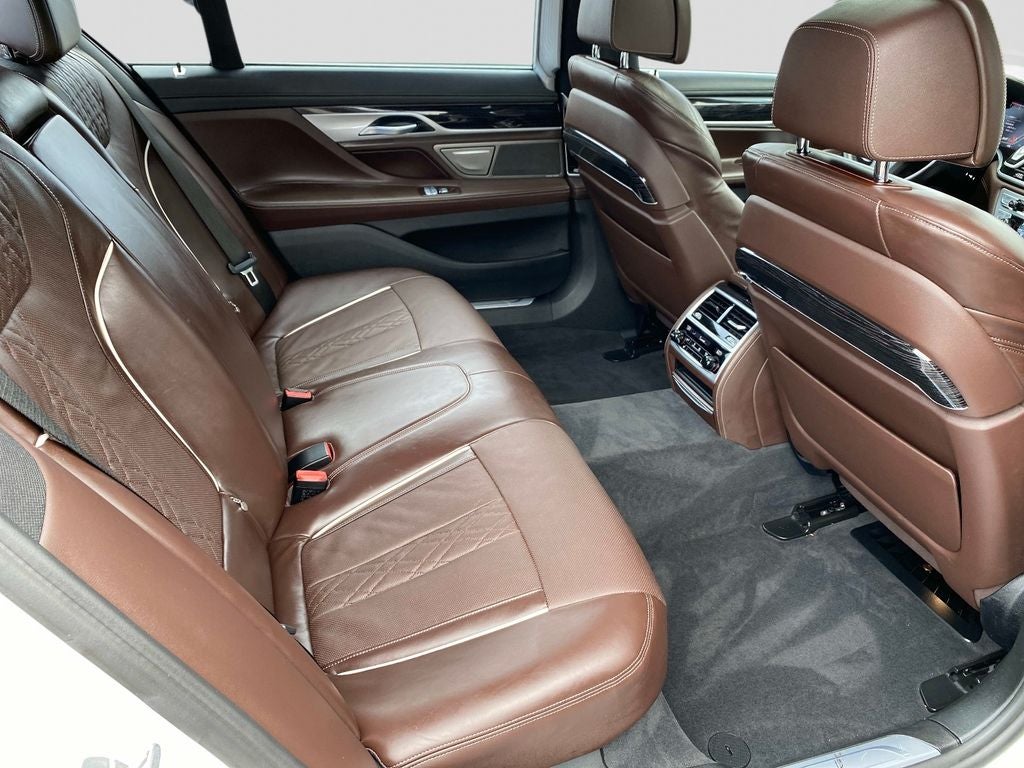 2022 BMW 7 Series 750i xDrive