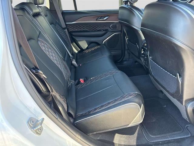 2023 Jeep Grand Cherokee Summit