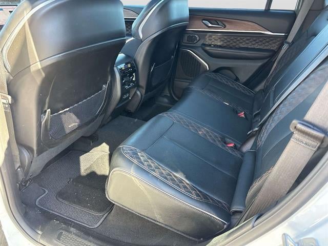 2023 Jeep Grand Cherokee Summit