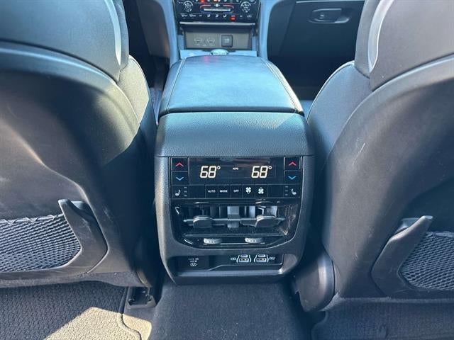 2023 Jeep Grand Cherokee Summit