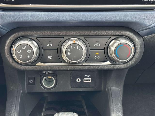 2023 Nissan Versa SV