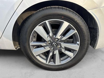 2023 Nissan Versa SV