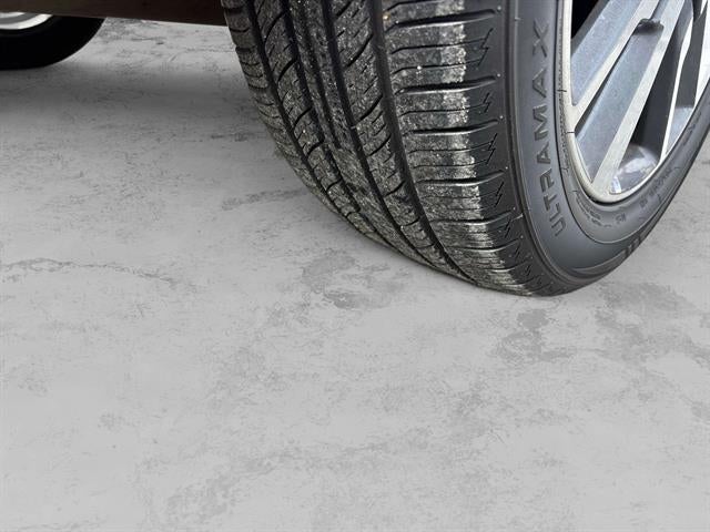 2023 Nissan Versa SV