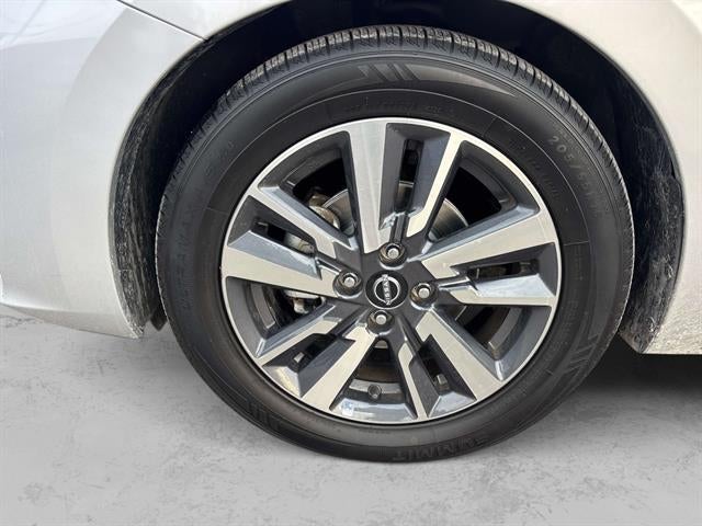 2023 Nissan Versa SV