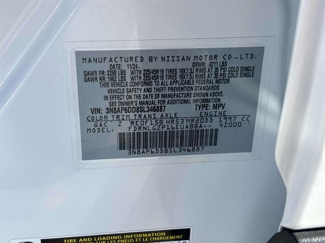 2025 Nissan Kicks SR