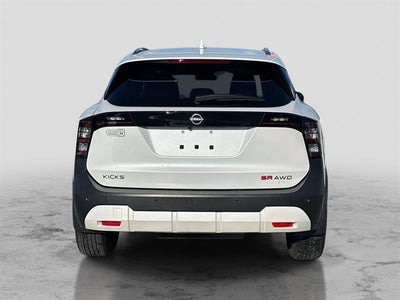 2025 Nissan Kicks SR