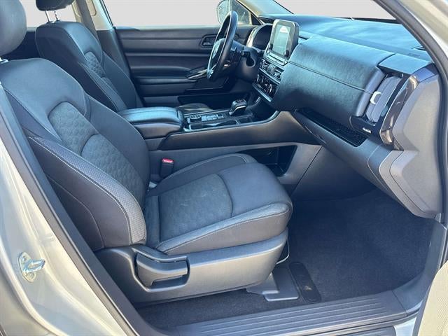 2023 Nissan Pathfinder S