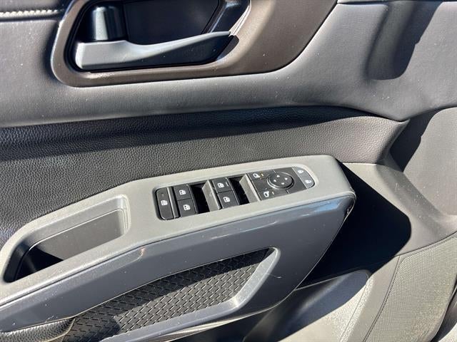 2023 Nissan Pathfinder S