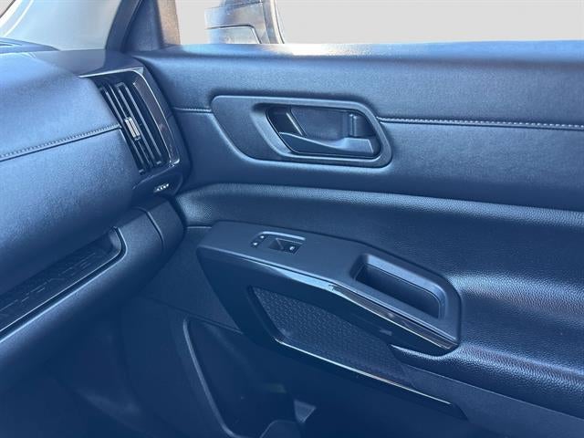 2023 Nissan Pathfinder S