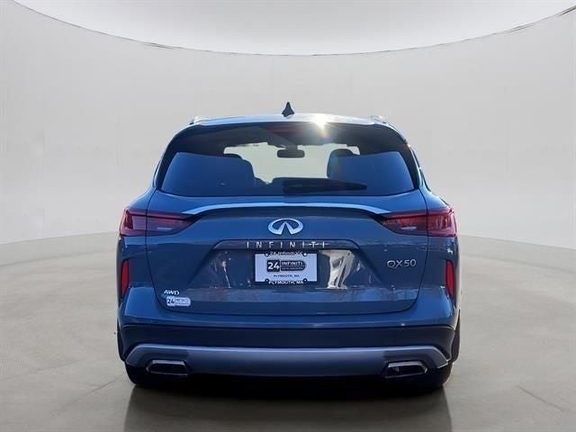 2022 INFINITI QX50 LUXE