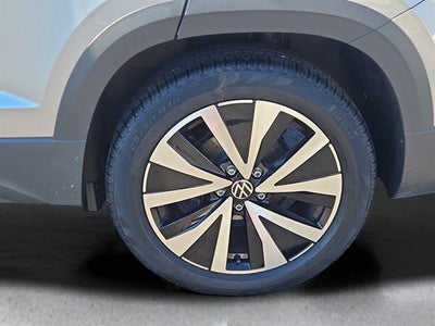 2023 Volkswagen Taos 1.5T SE 4Motion