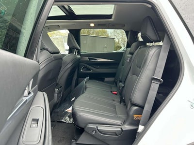 2027 INFINITI QX60 LUXE