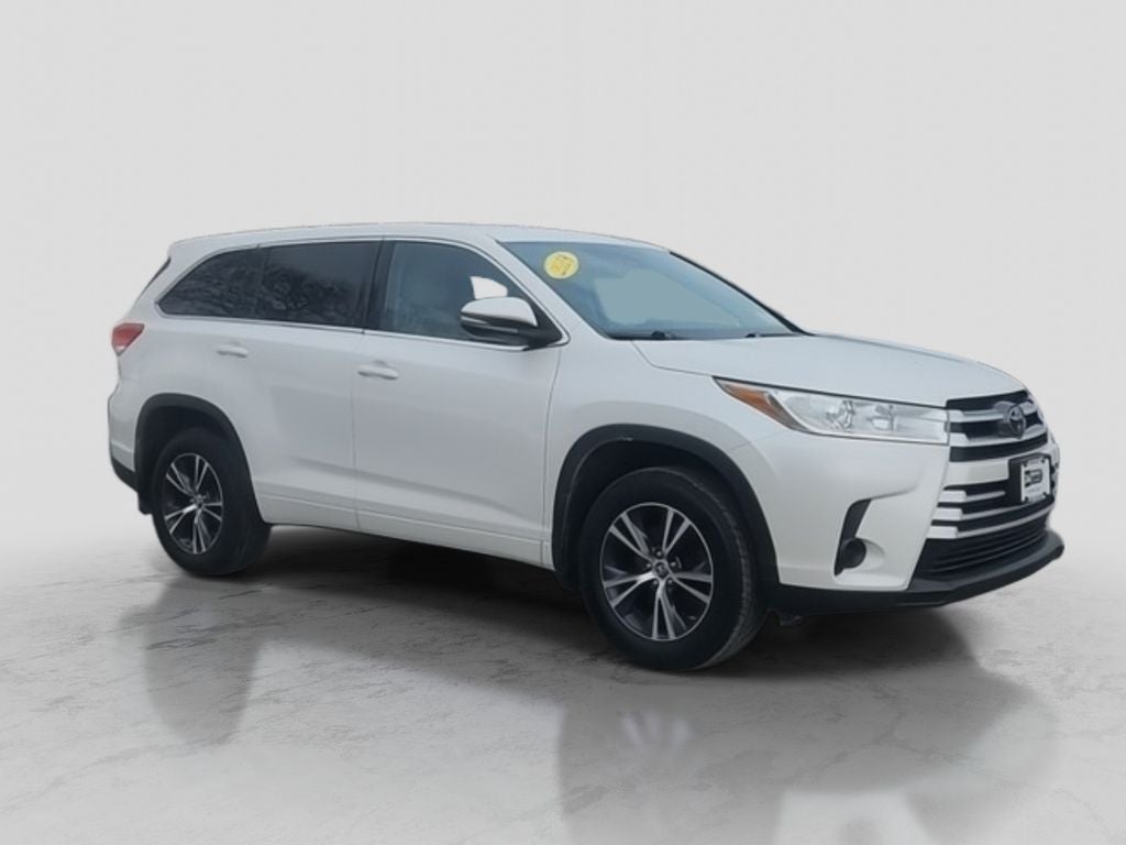 2018 Toyota Highlander LE