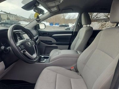 2018 Toyota Highlander LE