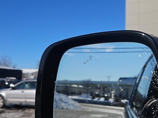 2024 Nissan Armada SV