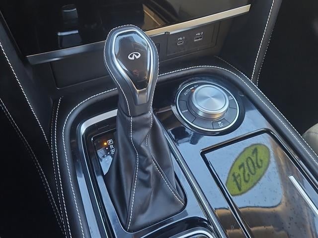 2024 INFINITI QX80 Premium Select