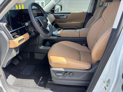2026 INFINITI QX80 LUXE