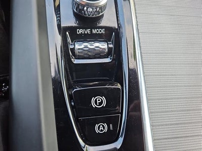 2019 Volvo XC60 T5 R-Design