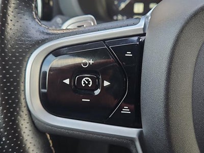 2019 Volvo XC60 T5 R-Design