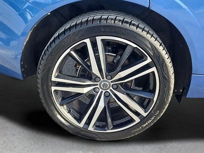 2019 Volvo XC60 T5 R-Design