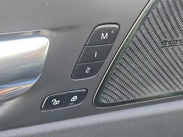 2019 Volvo XC60 T5 R-Design