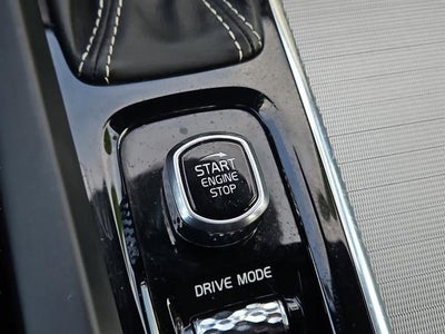 2019 Volvo XC60 T5 R-Design