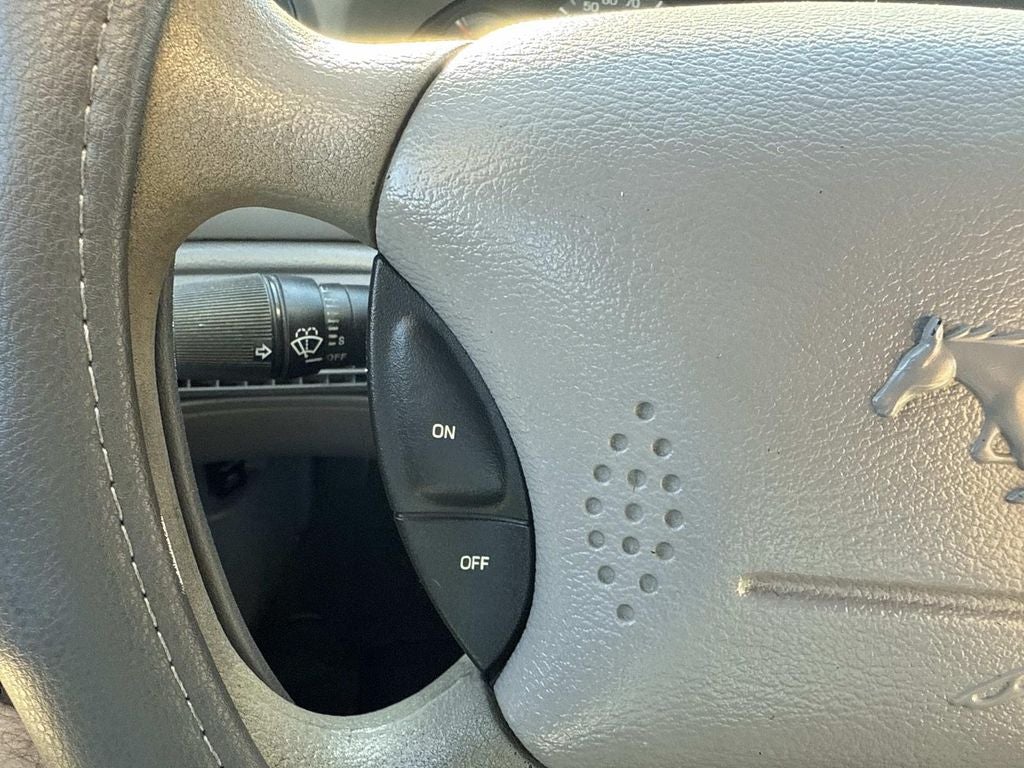 1999 Ford Mustang V6