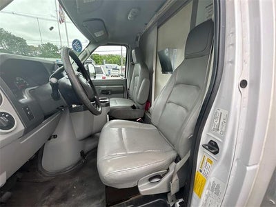 2014 Ford Econoline Commercial Cutaway Base