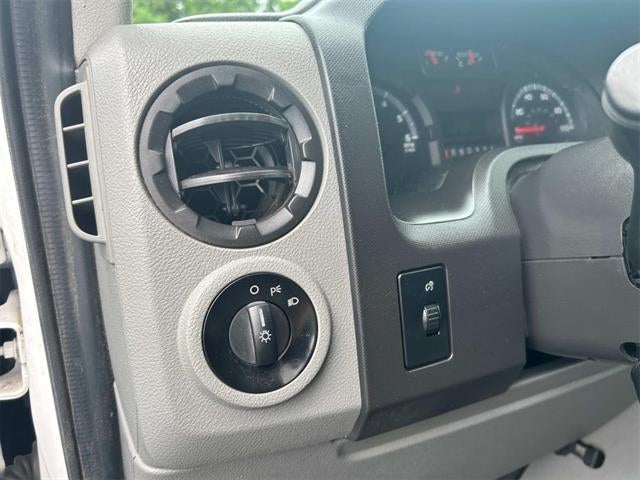 2014 Ford Econoline Commercial Cutaway Base