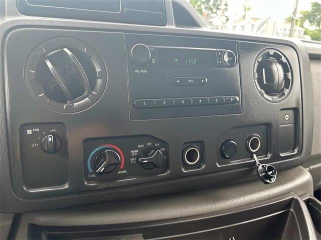 2014 Ford Econoline Commercial Cutaway Base