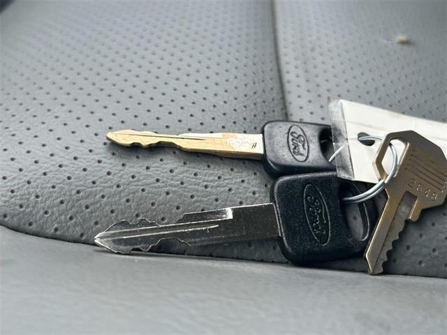 2014 Ford Econoline Commercial Cutaway Base