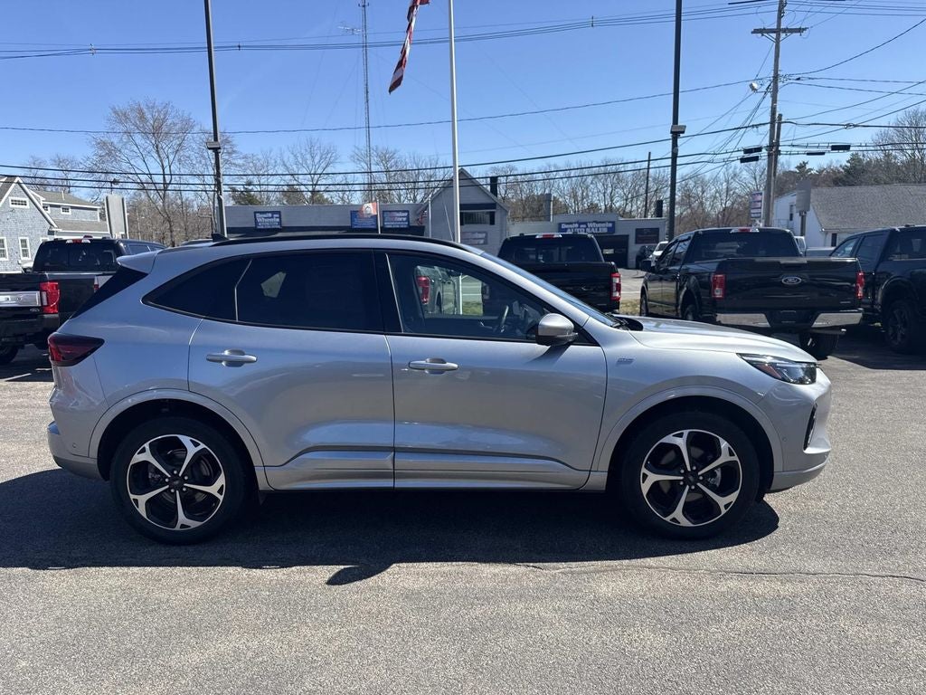 2023 Ford Escape Hybrid ST-Line Elite