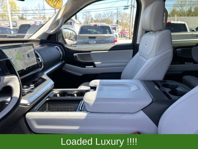 2025 Ford Expedition Platinum