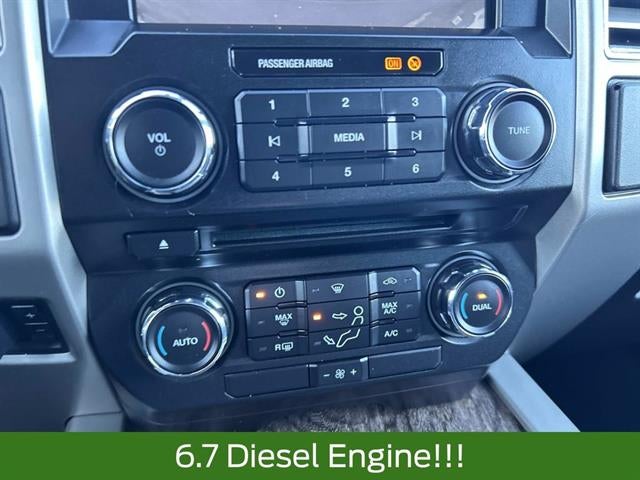 2017 Ford Super Duty F-250 SRW Lariat