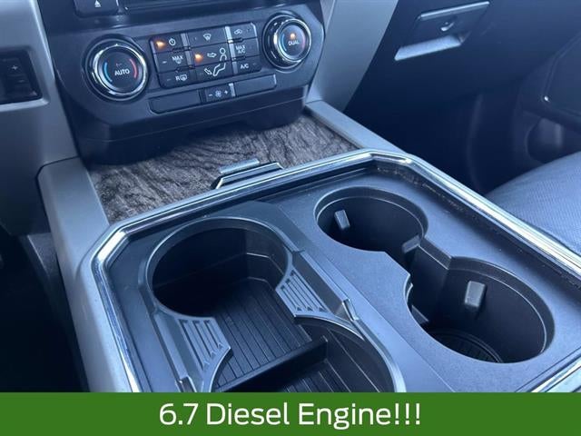 2017 Ford Super Duty F-250 SRW Lariat