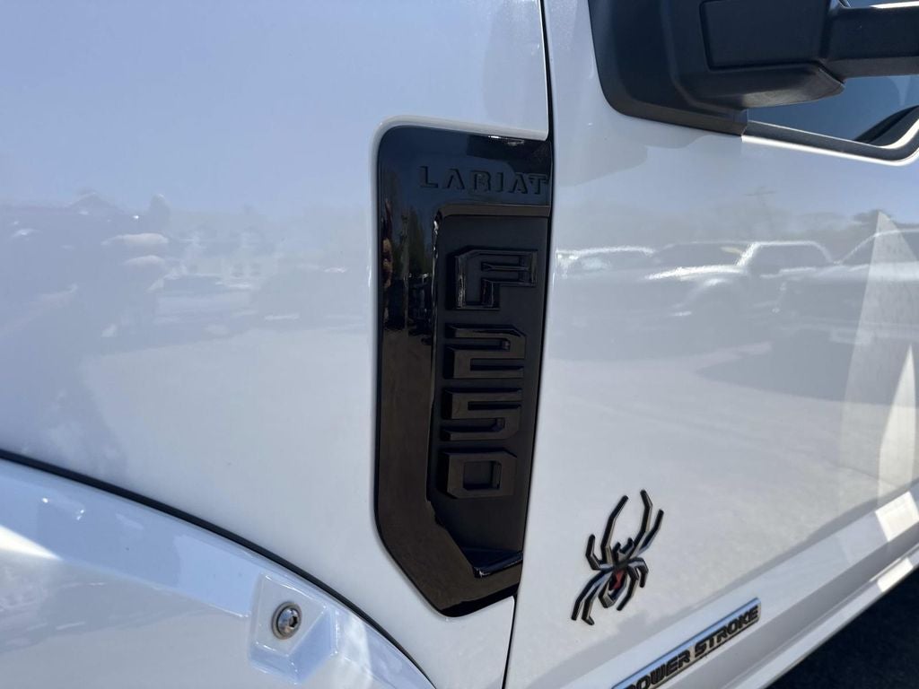 2022 Ford F-250SD Lariat Black Widow