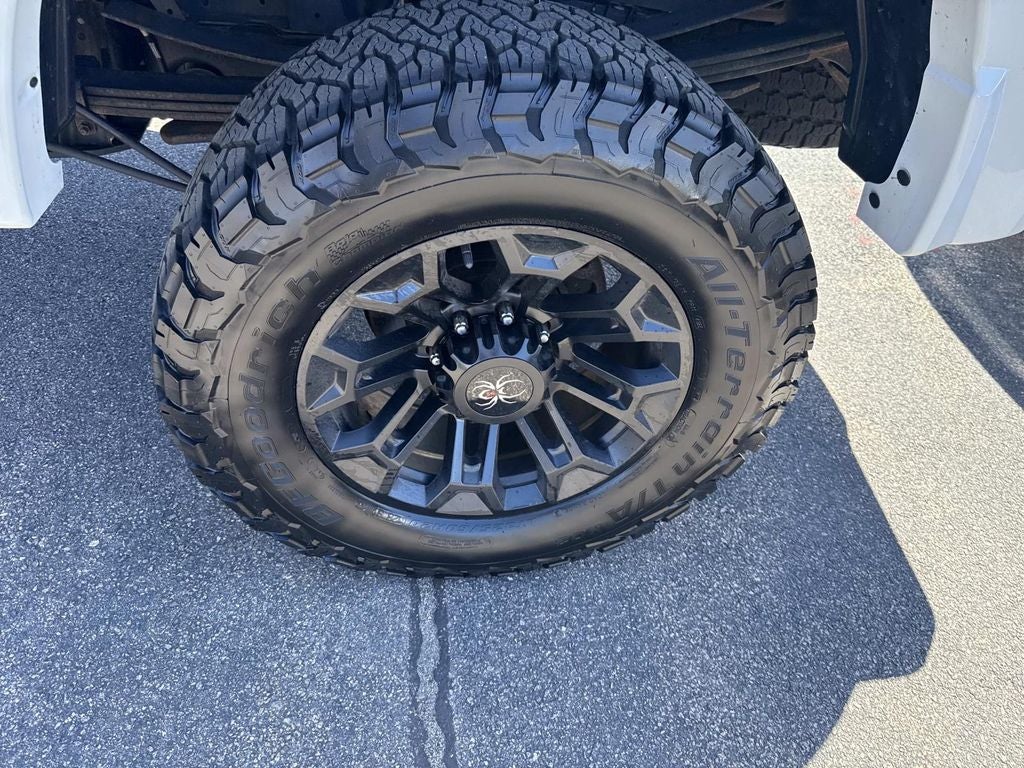 2022 Ford F-250SD Lariat Black Widow