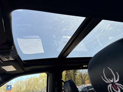 2022 Ford F-250SD Lariat Black Widow