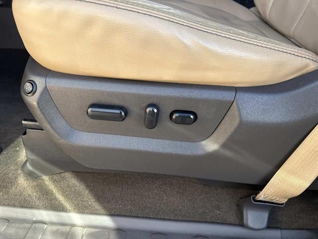 2015 Ford Super Duty F-350 SRW Lariat