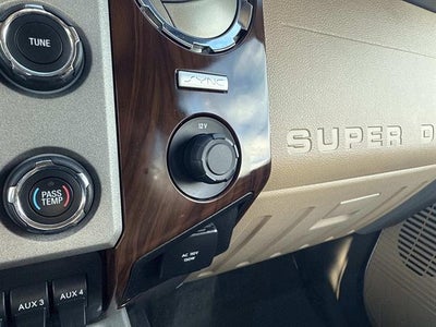 2015 Ford Super Duty F-350 SRW Lariat