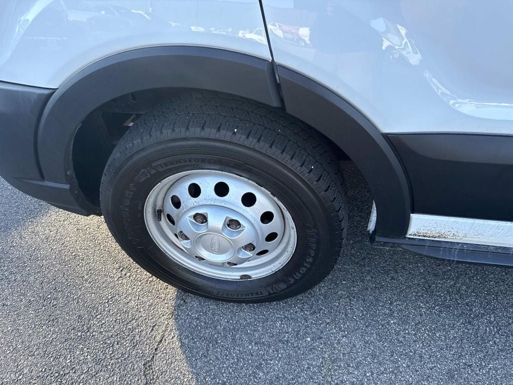 2022 Ford Transit-250 Base