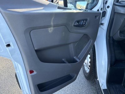 2022 Ford Transit-250 Base