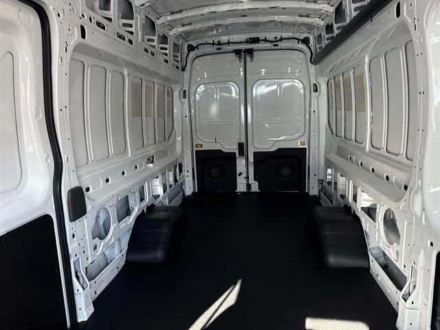 2022 Ford Transit Cargo Van 350 HD 3dr LWB High Roof DRW Extended Cargo Van w/11000 Lb. GVWR